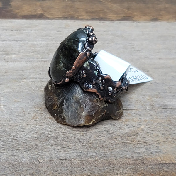 Copper Ring Labradorite size 9.0